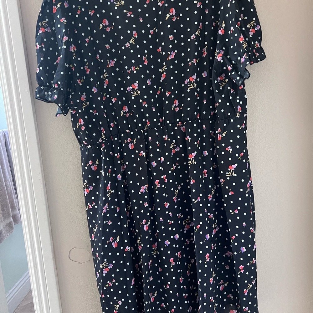 Sweet Spring dress! - Picture 4 of 5